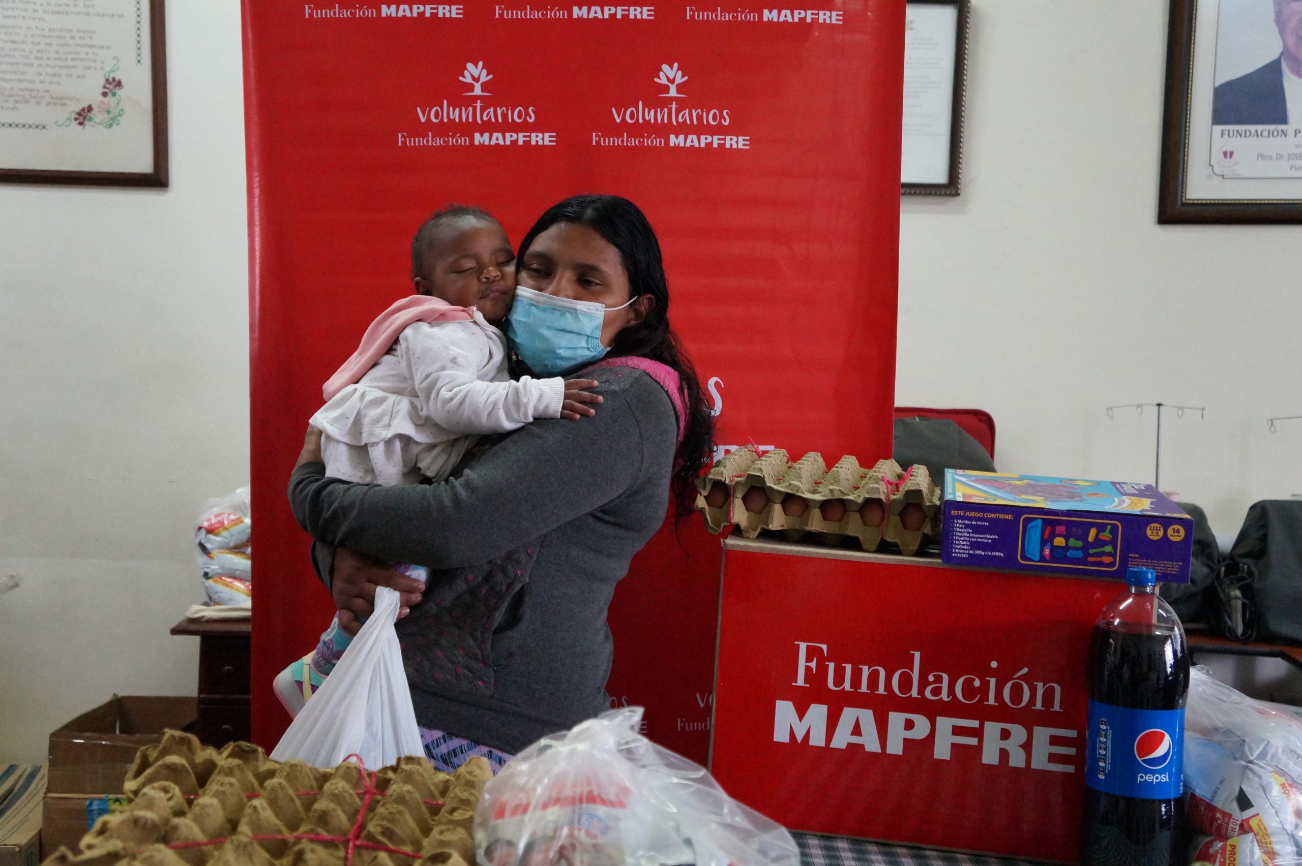 Entrega Donaciones Mapfre FUndación pro vida digna Mujeres lactantes (26)