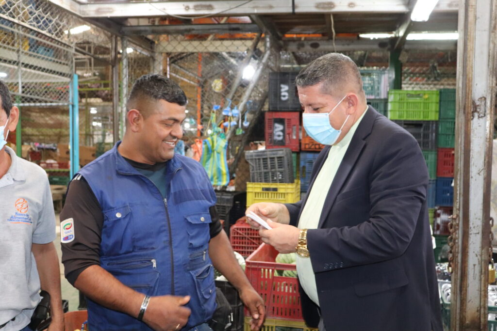 VISITA CAVASA BANCO DE ALIMENTOS CALI (8)