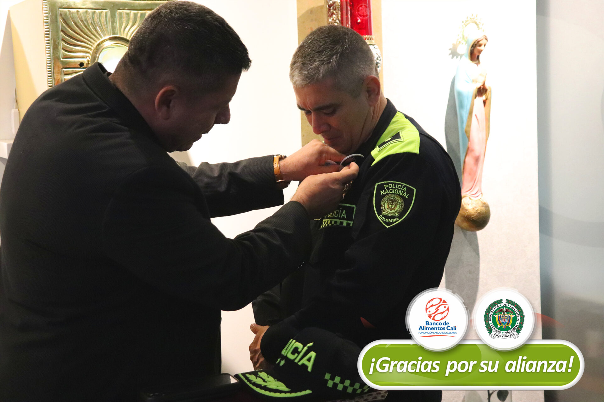 RECONOCIMIENTO GENERAL JUAN CARLOS LEON MONTES POR PARTE DEL BANCO DE ALIMENTOS CALI